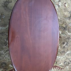 Vintage Traditional Queen Anne Cherry Oval Coffee Cocktail Table 45"