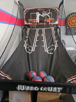 Free Basketball arcade game.
