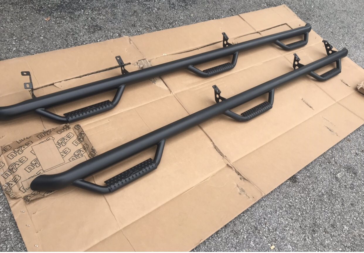07-18 Toyota Tundra double cab bed access running boards
