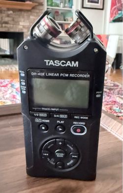 Tascam DR 40x Portable handheld field recorder
