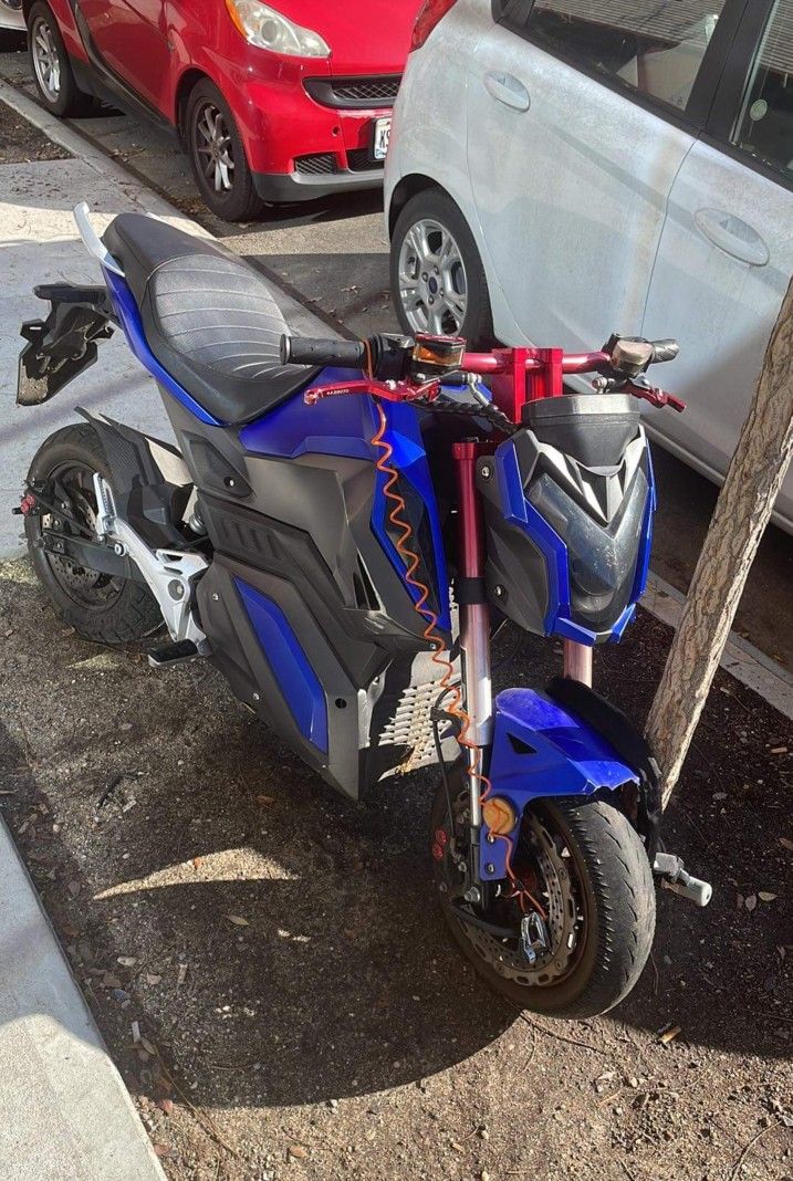 Electric Motorcycle (Fly Ninja Z6)