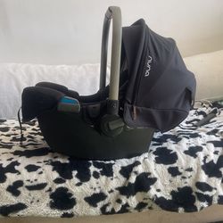 Nuna Pipa RX Car seat And Base