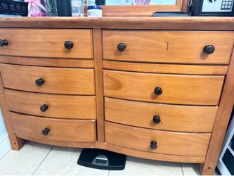 Wooden 8 drawer Dresser