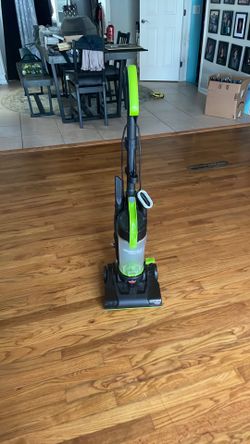 Green Bissell vacuum (respond fast)