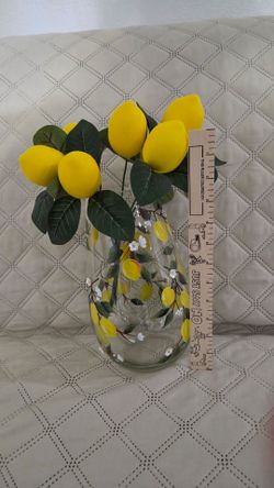 Lemons Glass Vase Arrangement