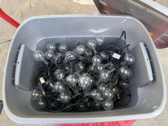 Hanging outdoor lights
