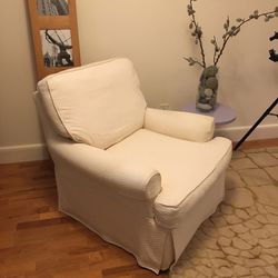 Super Comfy Chair In Excellent Condition