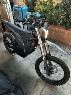 Y Volt Surge bike $6,500 or best offer