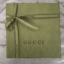 Brand New Gucci Belt Size75 (Guaranteed Authentic) 