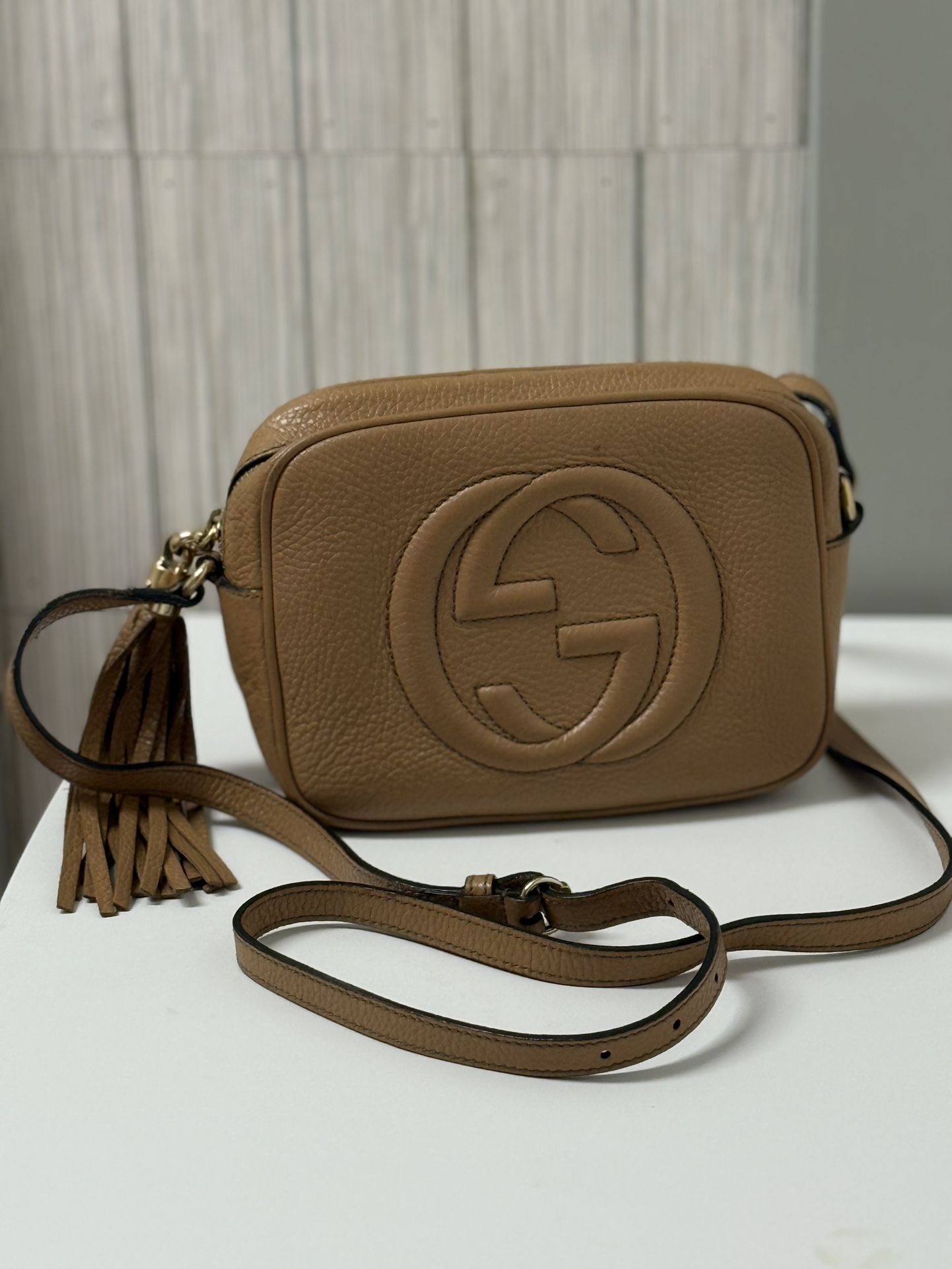 Gucci Authentic Italian Soho Disco Leather Crossbody Bag