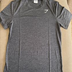 🔥 Gymshark Performance T-Shirts – Only $8! 🔥 size medium