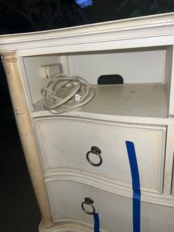 Dresser FREE!