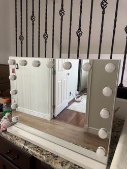 Desk Vanity Mirror