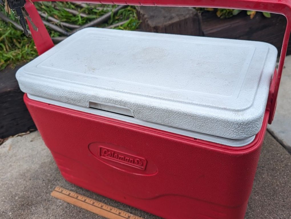 Coleman Cooler Ice Box Chest Lunch Pail 