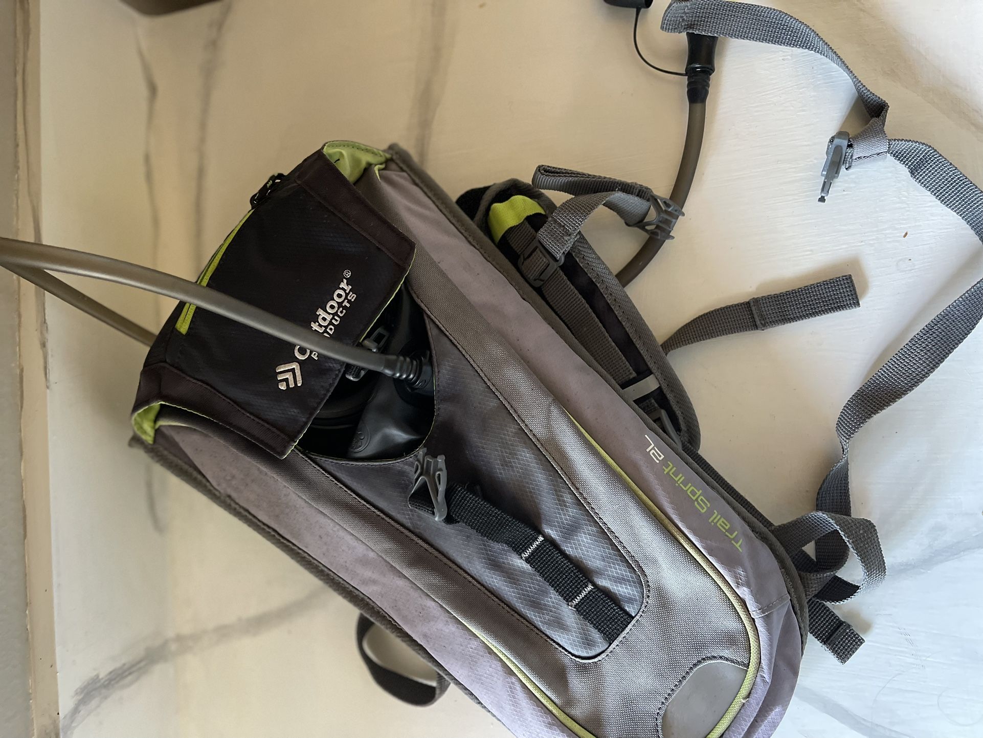 Outdoor Products Hydration Pack Trail Sprint 2L Backpack Bladder Hike Last Drop