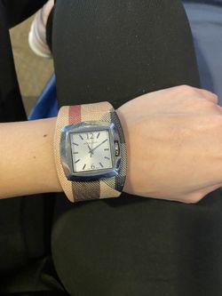 womens burberry watch