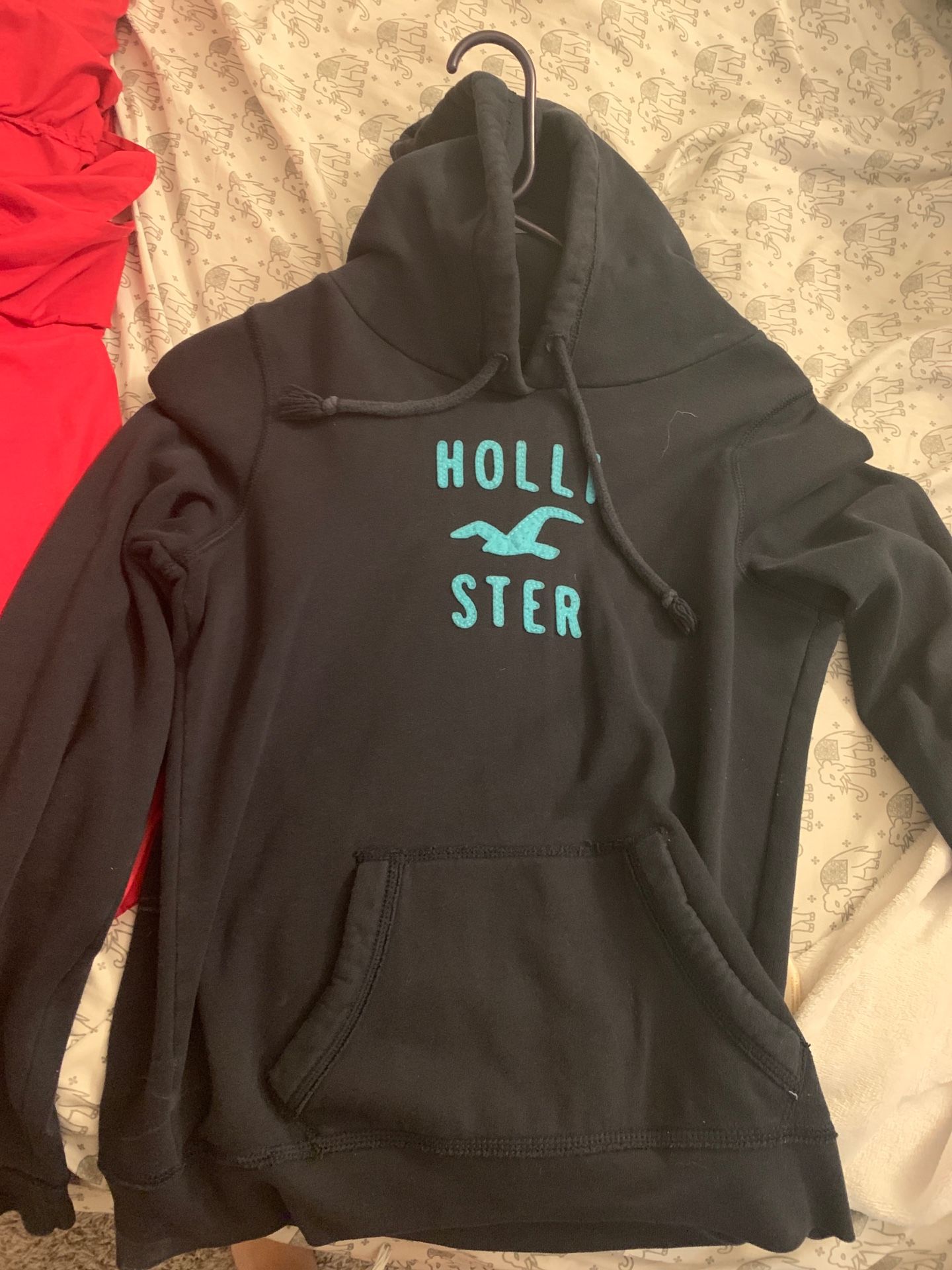 Hollister hoodie size M