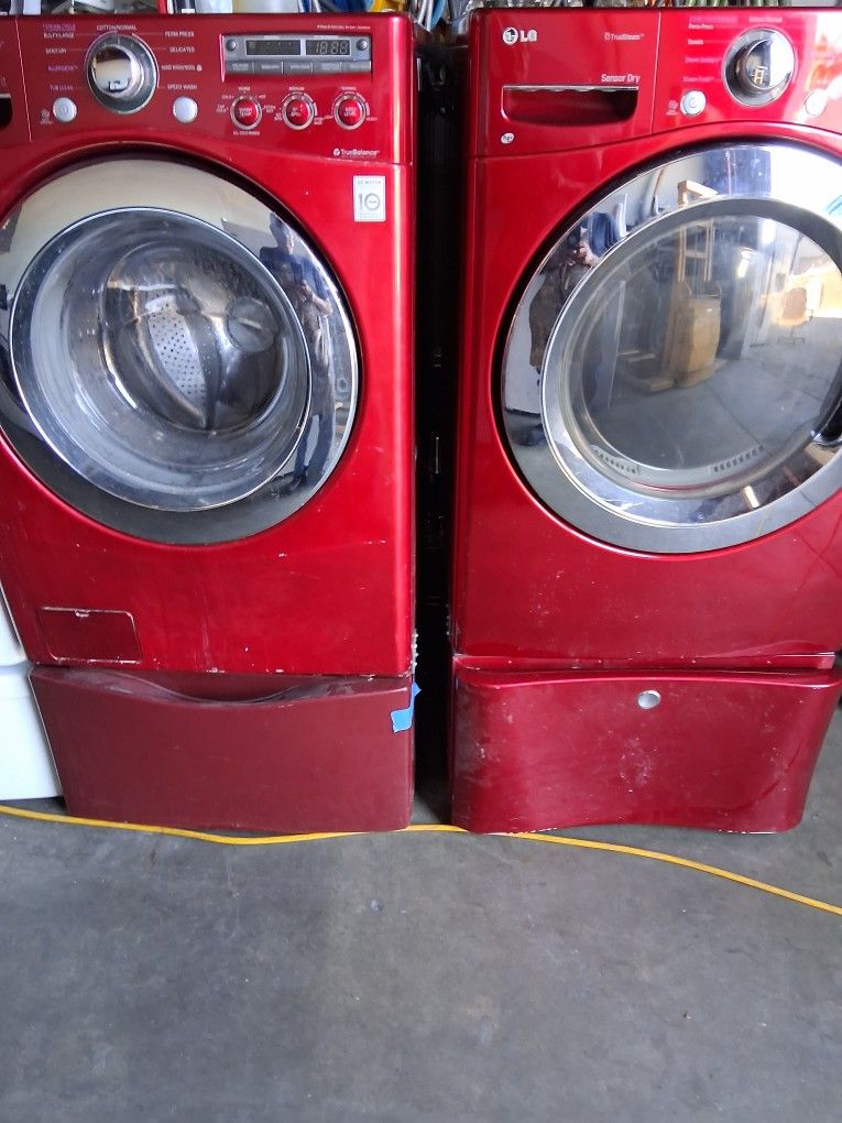 Set Of LG Washer And Gas Dryer Works Great No Issues With Pedestal