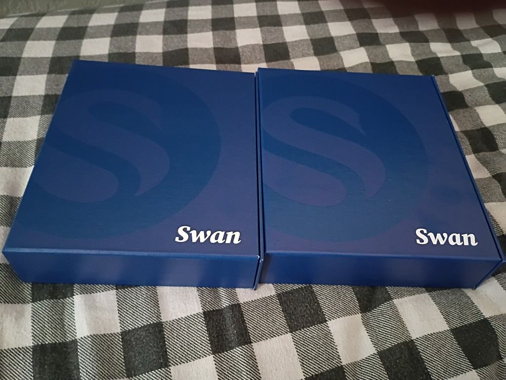 2 Swan Bitcoin hardware Wallets Jade Signing Devices