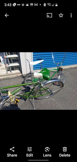 Vintage Schwinn city bike