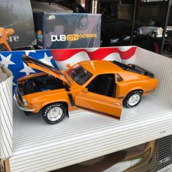 Diecast 70’ Boss Mustang W/Shaker Hood 1/18 1:18!! More cars on my Page!,,