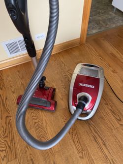 Oreck Container Vacuum Cleaner- With 12 Bags