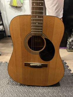 Jasmine guitar