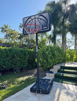Lifetime Adjustable Basketball Hoop