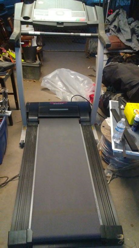 Proform 835QT Treadmill for Sale in Laredo TX OfferUp