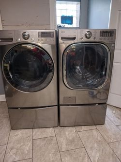 LG Washer And Gas Dryer