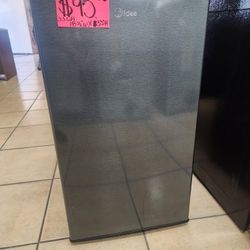Midea Mini Fridge