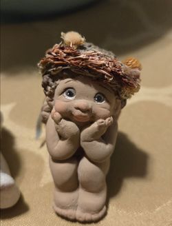 Vintage 1990's Dreamsicles Cherub by Cast Art Industries.