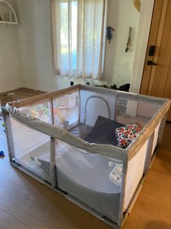 BABY PLAYPEN