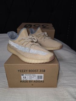 adidas Yeezy Boost 350 V2
Linen