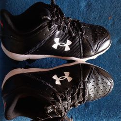 Under Armour Youth Cleats 2.5