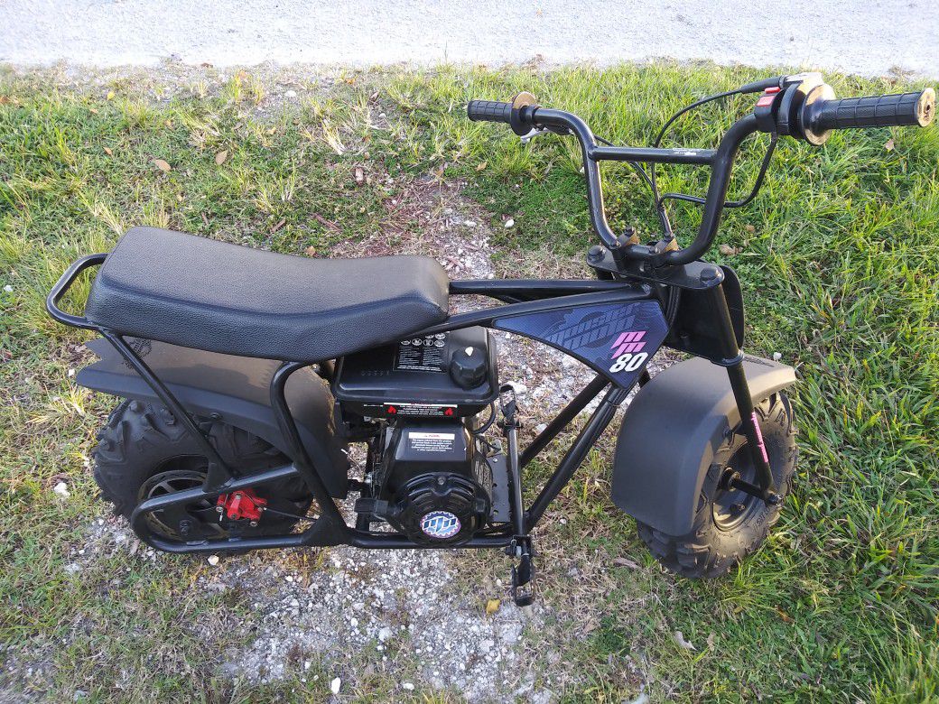 Monster moto mini motorcycle gas.