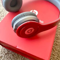 BEATS BY DR. DRE RED SOLO HD OVER EAR HEADPHONES RED BOX ONLY WITH SLIP SLEEVE.