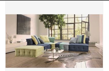 Divani Casa Dubai Sectional Sofa Modern Multicolored Modular Sectional Sofa + Pillows  - Must go - Moving!