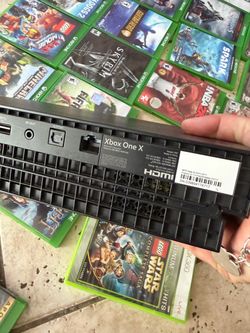 Microsoft Xbox One X Console bundle