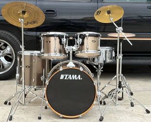 Tama Drum Set With Sabian/Paiste/Meinl Cymbals and Hardware