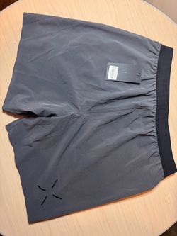 🏋️‍♂️ Men's Ten Thousand "Interval" Workout Shorts - Grey (Size M)