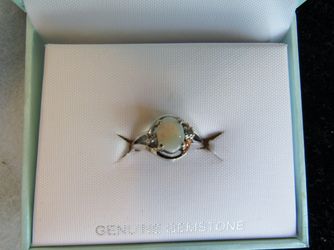 14k White Gold Ring with Pearl amd Diamonds