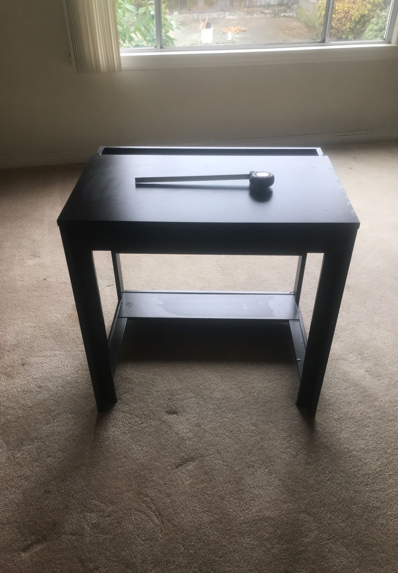 Small black desk-free