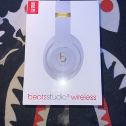Beats Studio 3 *SEALED*