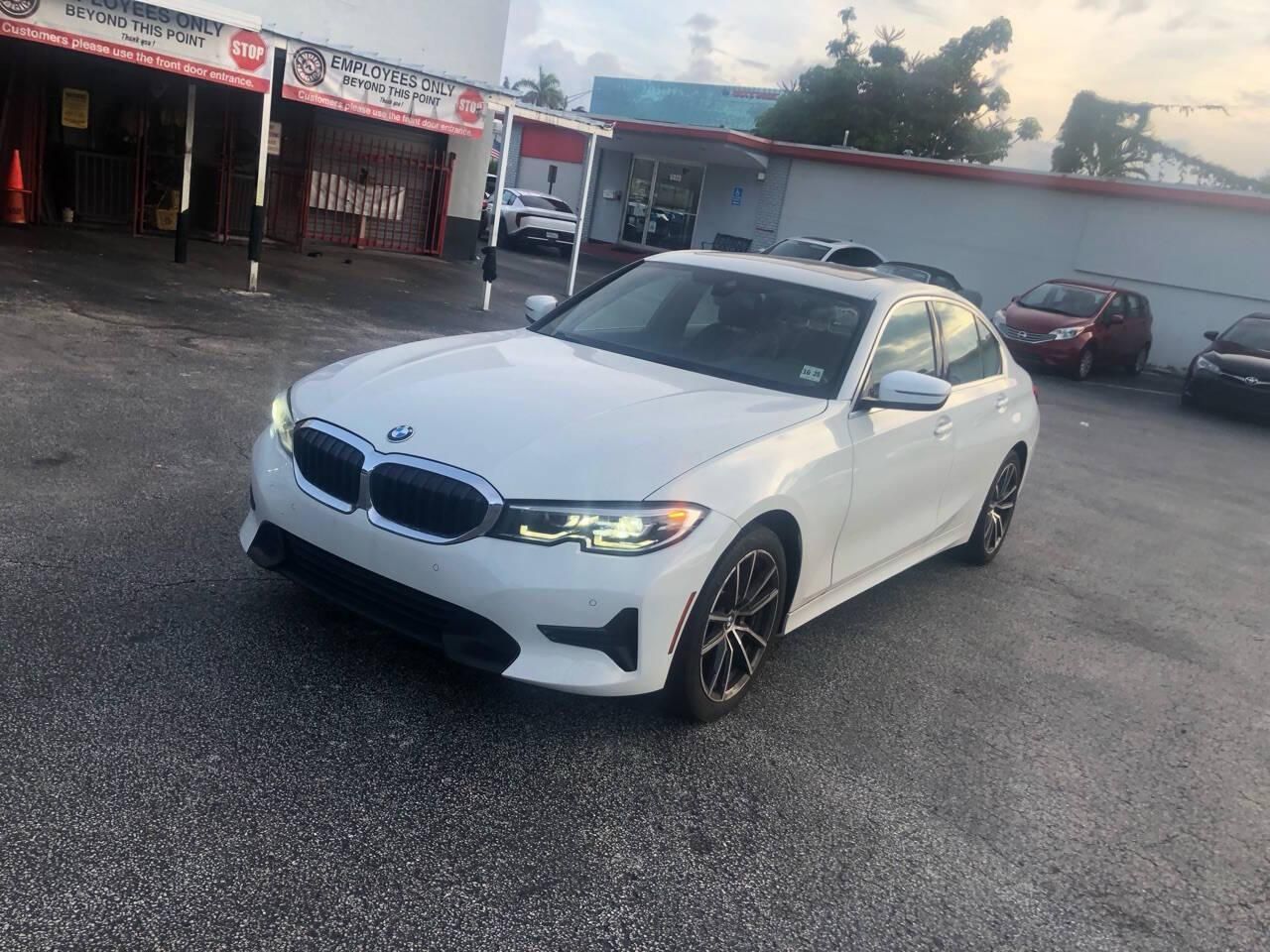 2021 BMW 330i