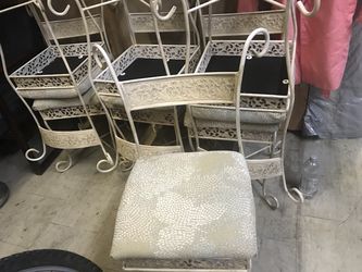 Nice 7 chairs