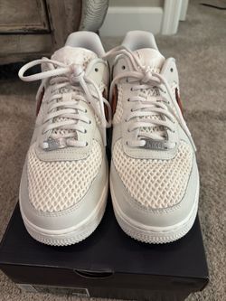 Women’s Air Force 1 ‘07 size 9.5