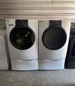 White Kenmore Washer And Electric Dryer Matching Set