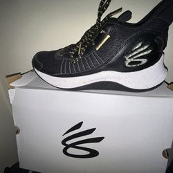 Curry Basketball Shoes