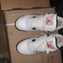 Jordan 4s